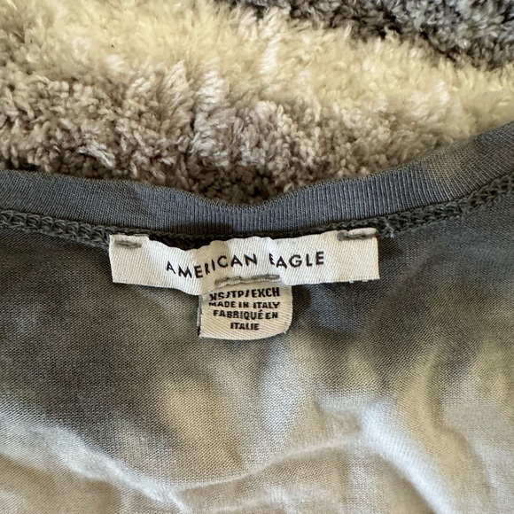 t-shirt - Picture 1 of 2